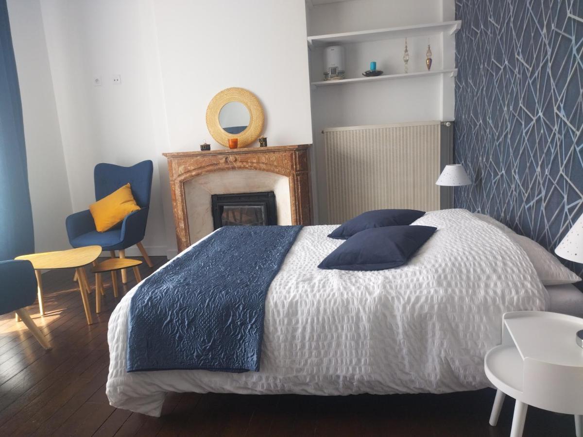 Chambre Au Manoir De L'Onde, Au Bord De L'Yonne, Pres De Sens Villeperrot Extérieur photo